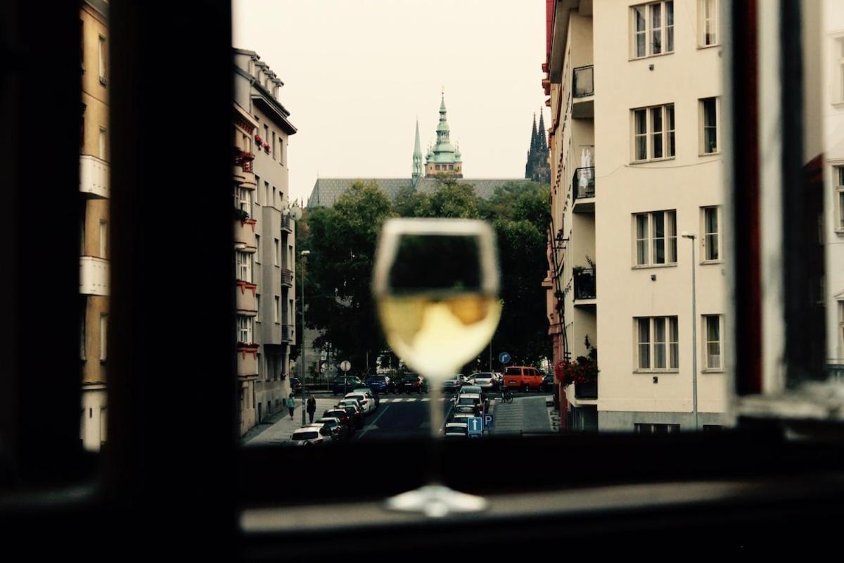 Sunny With Balcony Near Castle With Castle View Appartement *